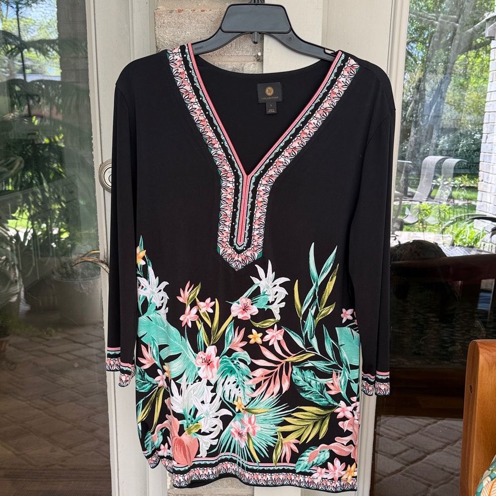 JM Collection Black Top